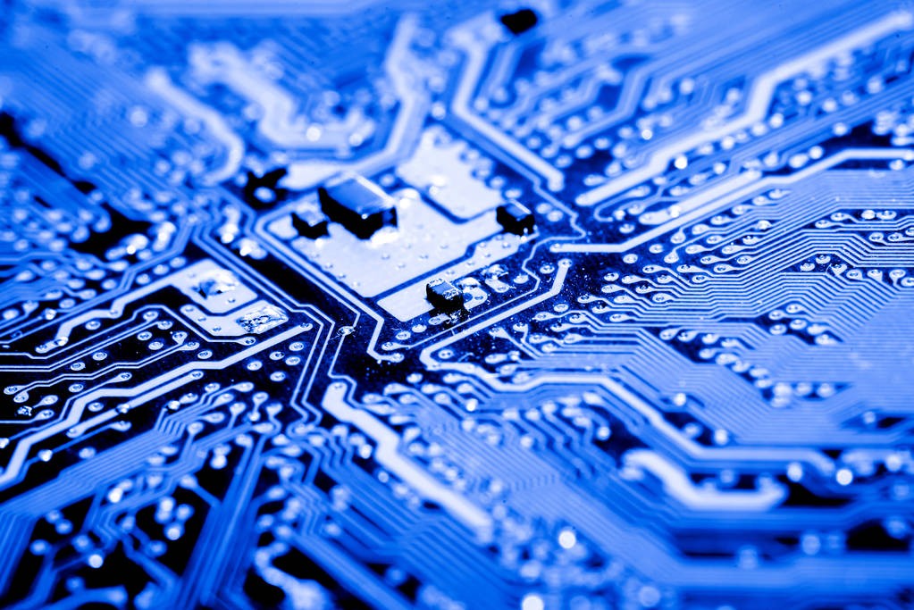 繼電器有傳遞、中繼的意思的電氣控制元件