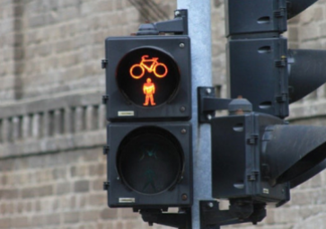 串口服務器遠程控制紅綠燈